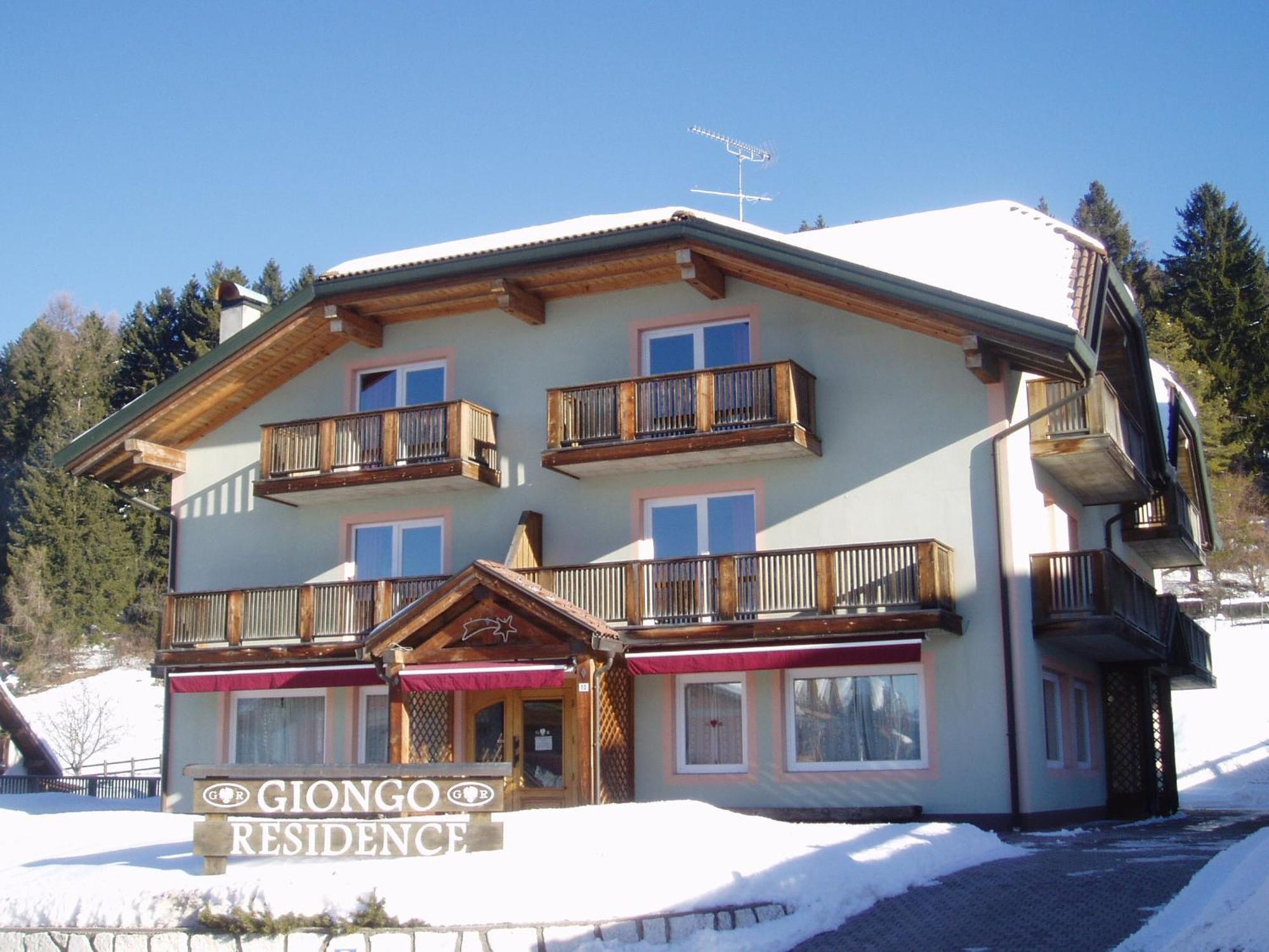 Giongo Residence - Appartamenti Lavarone Zewnętrze zdjęcie
