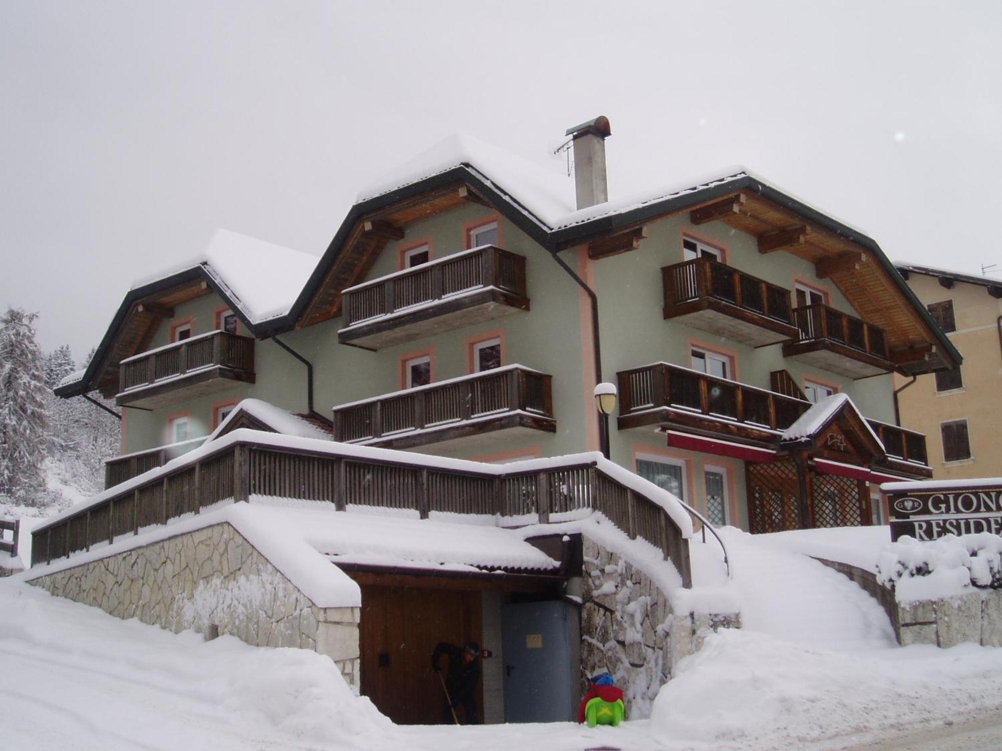 Giongo Residence - Appartamenti Lavarone Zewnętrze zdjęcie